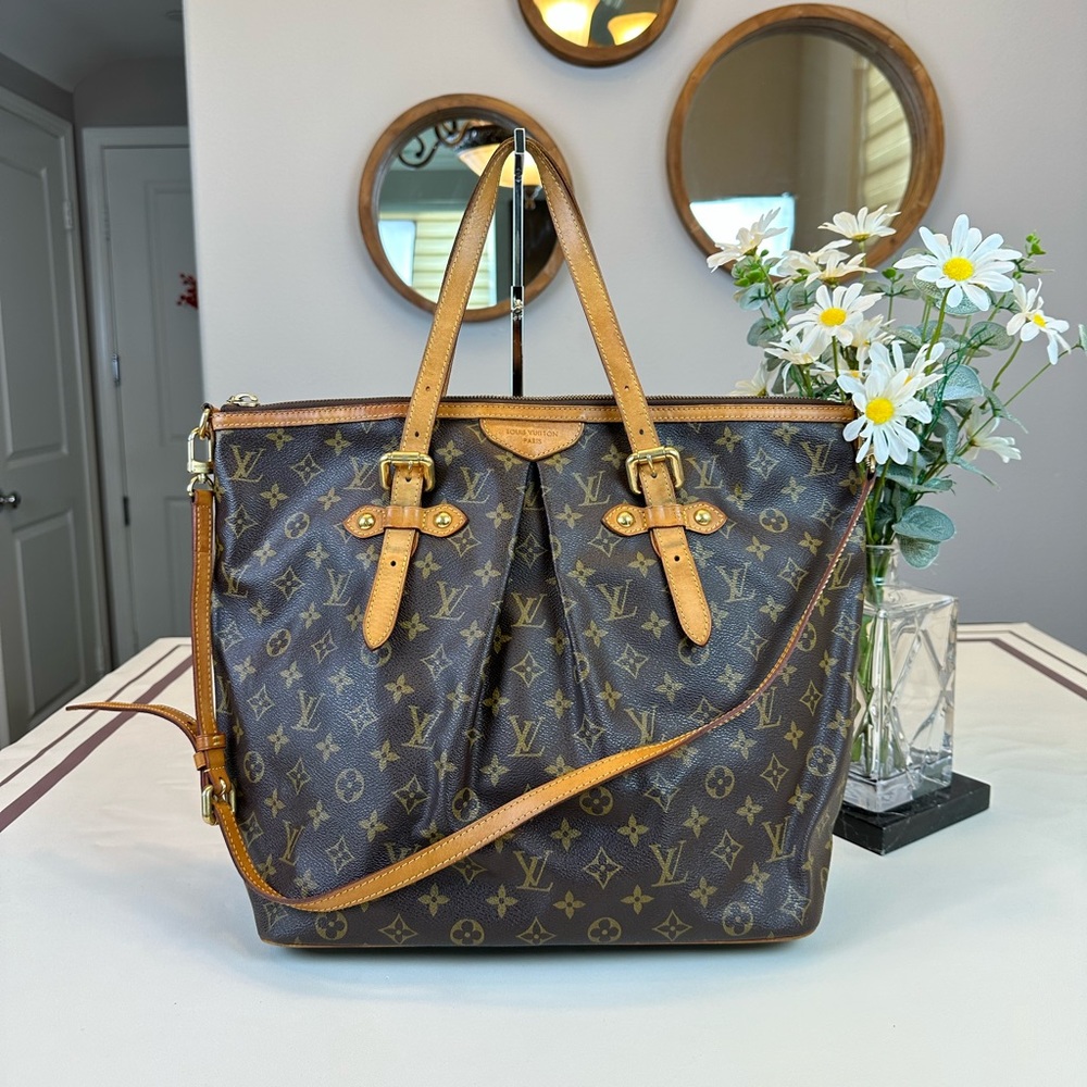 Louis Vuitton Monogram Canvas Tote with Vachetta Leather Trim - Brown & Tan